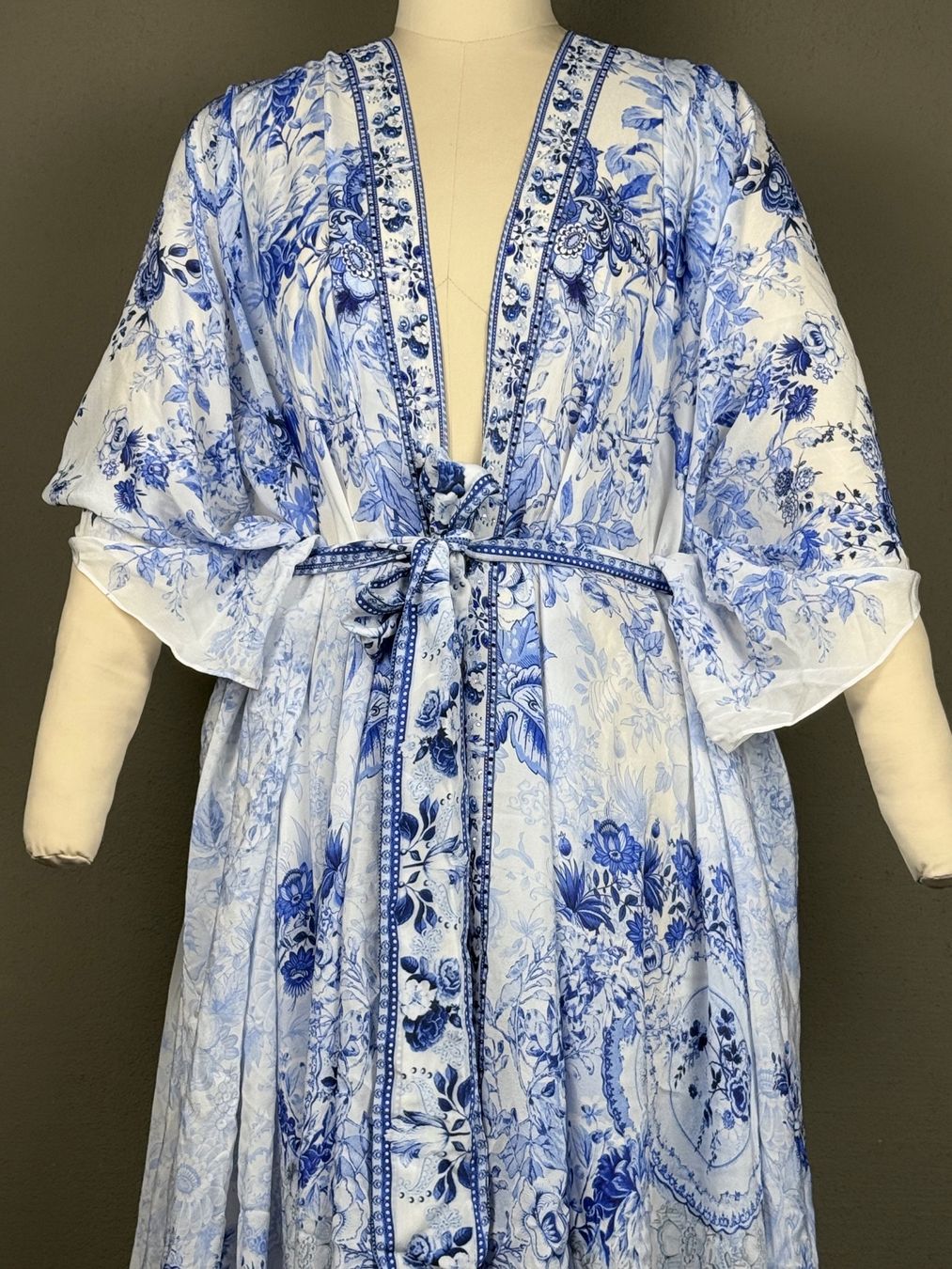 Altro in Moda donna: Camilla Seide Cape – Usato da Küsnacht ZH venduto da leo_booth 1