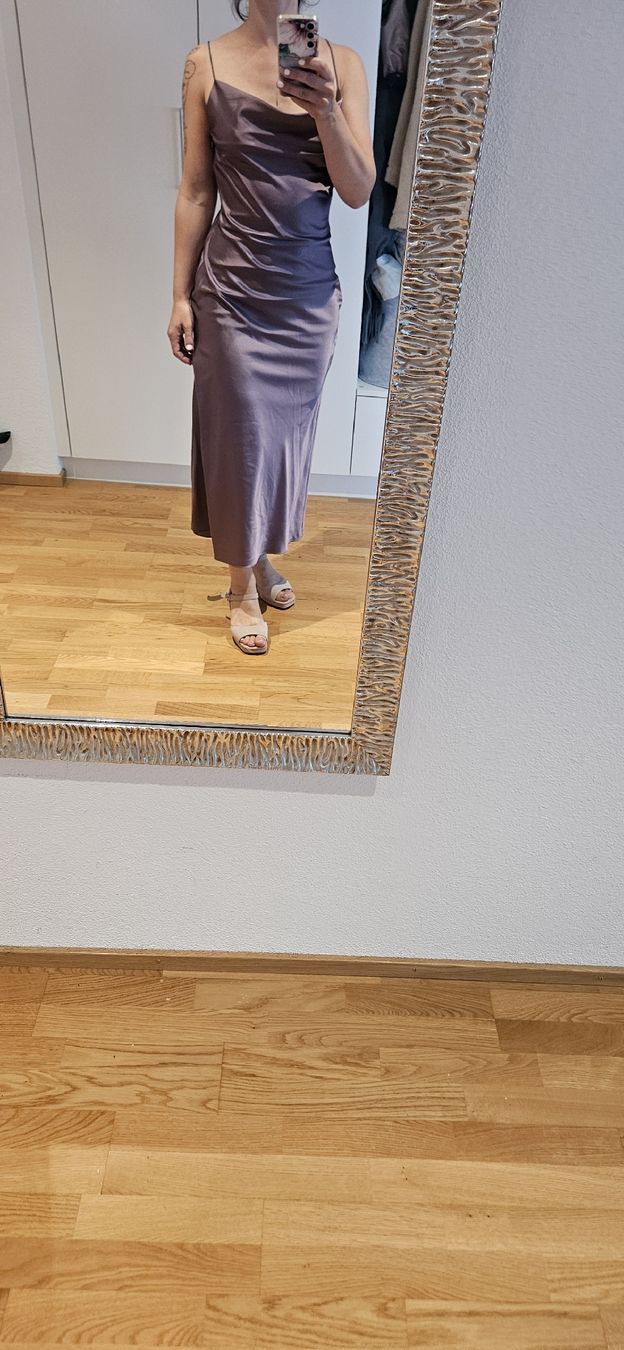 Vestiti: Unique Abendkleid XS Cocktailkleid – Nuovo e nell'imballaggio originale da Triengen venduto da dam_c6gy 1