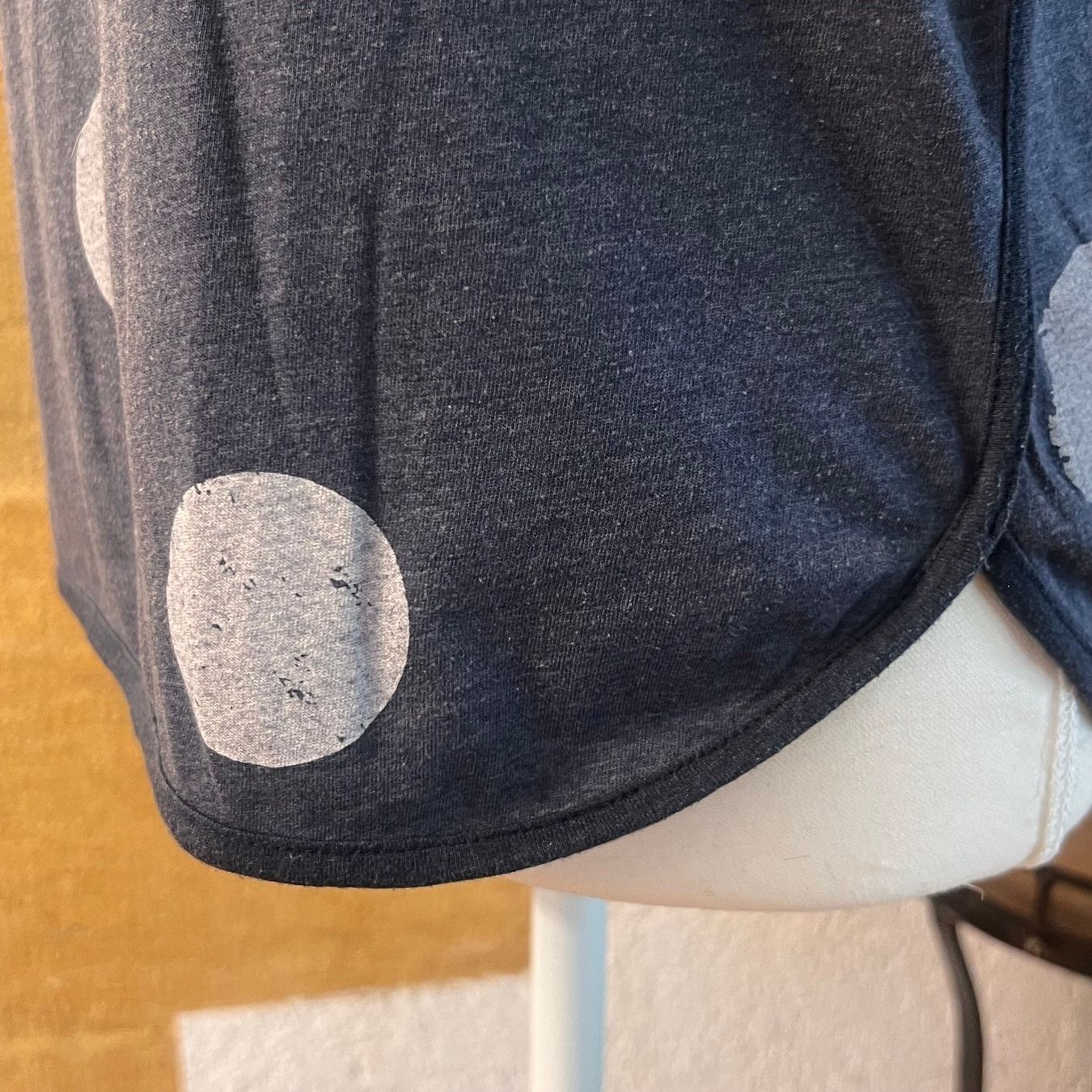 Esprit T-shirt: ESPRIT T.34 Joli T-shirt Comme neuf – Nuovo (secondo la descrizione) da Neuchâtel venduto da wyssku 4
