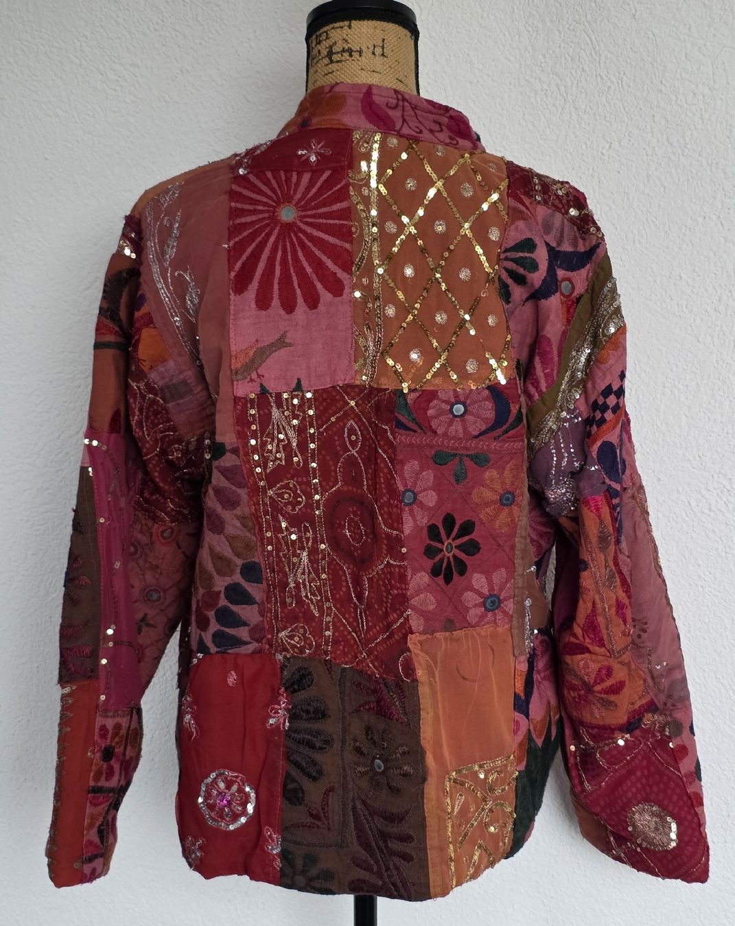 Giacche: Patchwork Jacke mit Pailletten, Gr. L/XL, Hingucker! – Usato da Rheinsulz venduto da Gilea 4