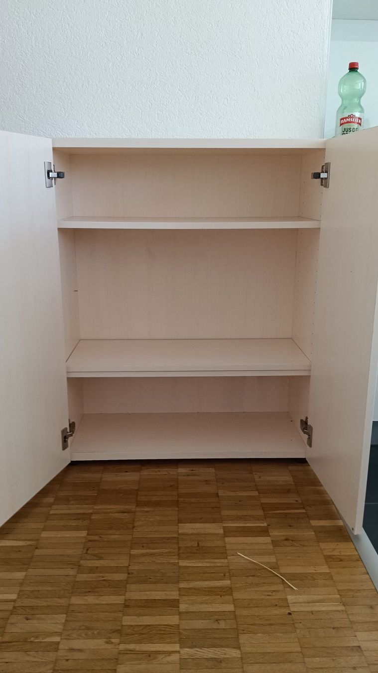 Armadi: Kleines Möbel, Schrank, – Usato da Steffisburg venduto da tut_s28q 2