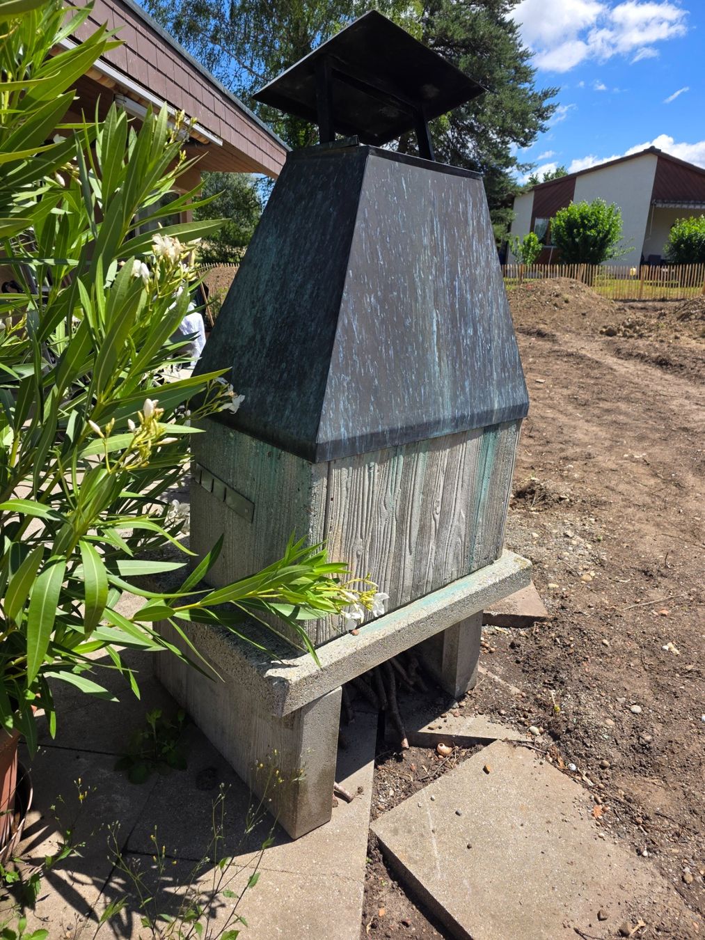 Griglie: Gartencheminée mit Sitzbank – Usato da Schlattingen venduto da Alex-21 4