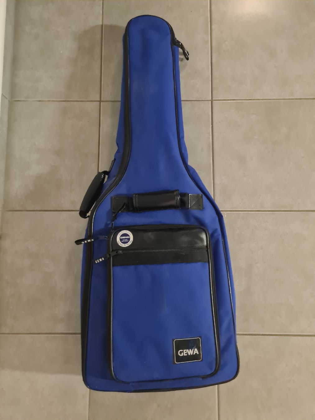 Strumenti musicali: Gitarre – Usato da Waldkirch venduto da Hypertenuse 1