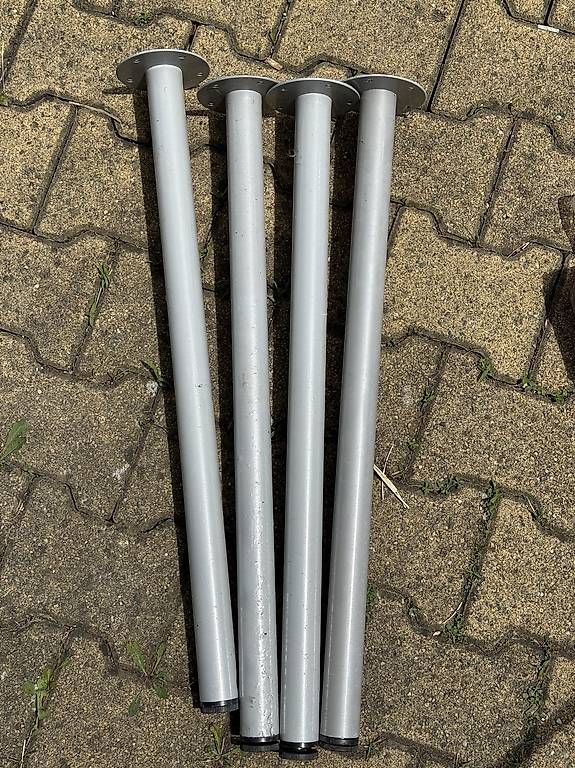 Altri mobili: 4 Stück Ikea Tschbeine grau – Usato da Wildberg venduto da Adler77