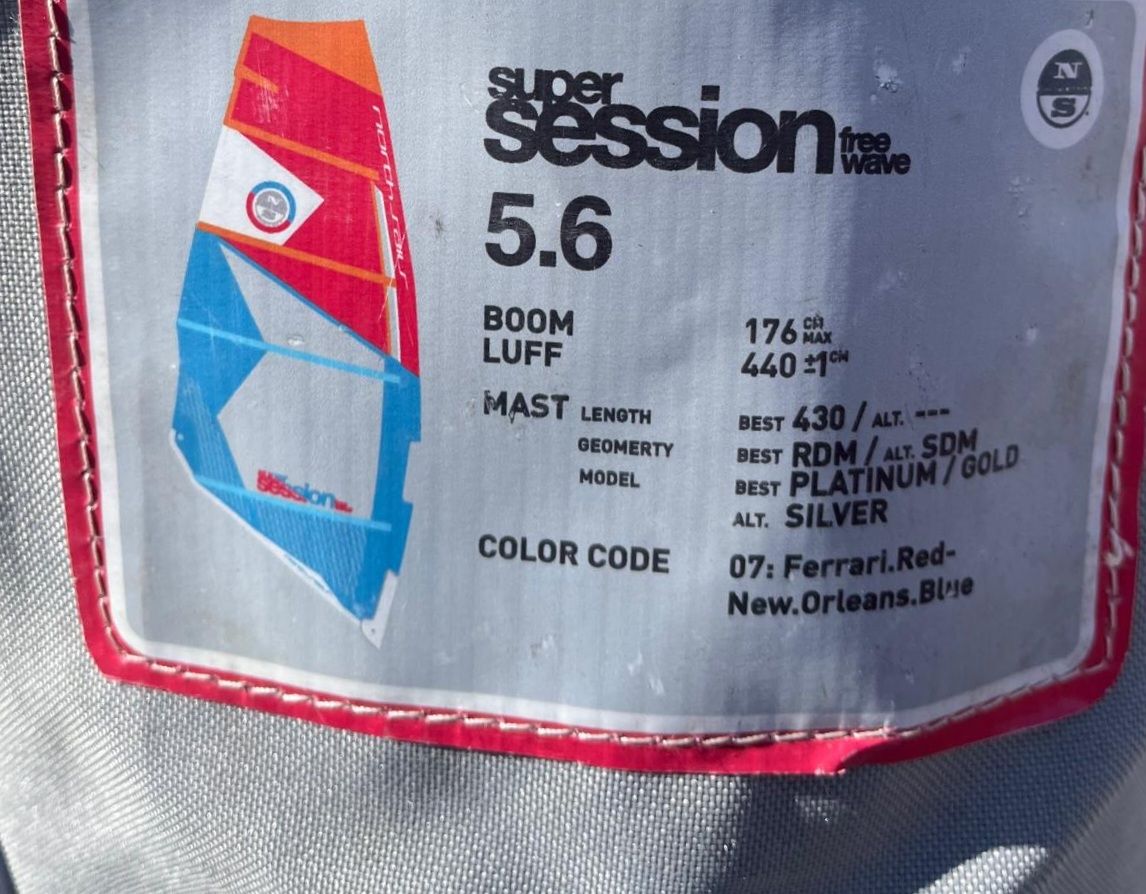 Surf: Segel North Super Session 5.6 freeride  – D'occasion à Fällanden par Nmustang 1