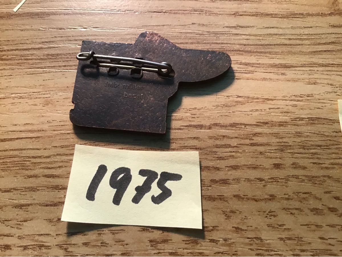 Basler Placchette & Badge: Baslerfasnachtsplaketten 1975 – Usato da Arlesheim venduto da printz01 1