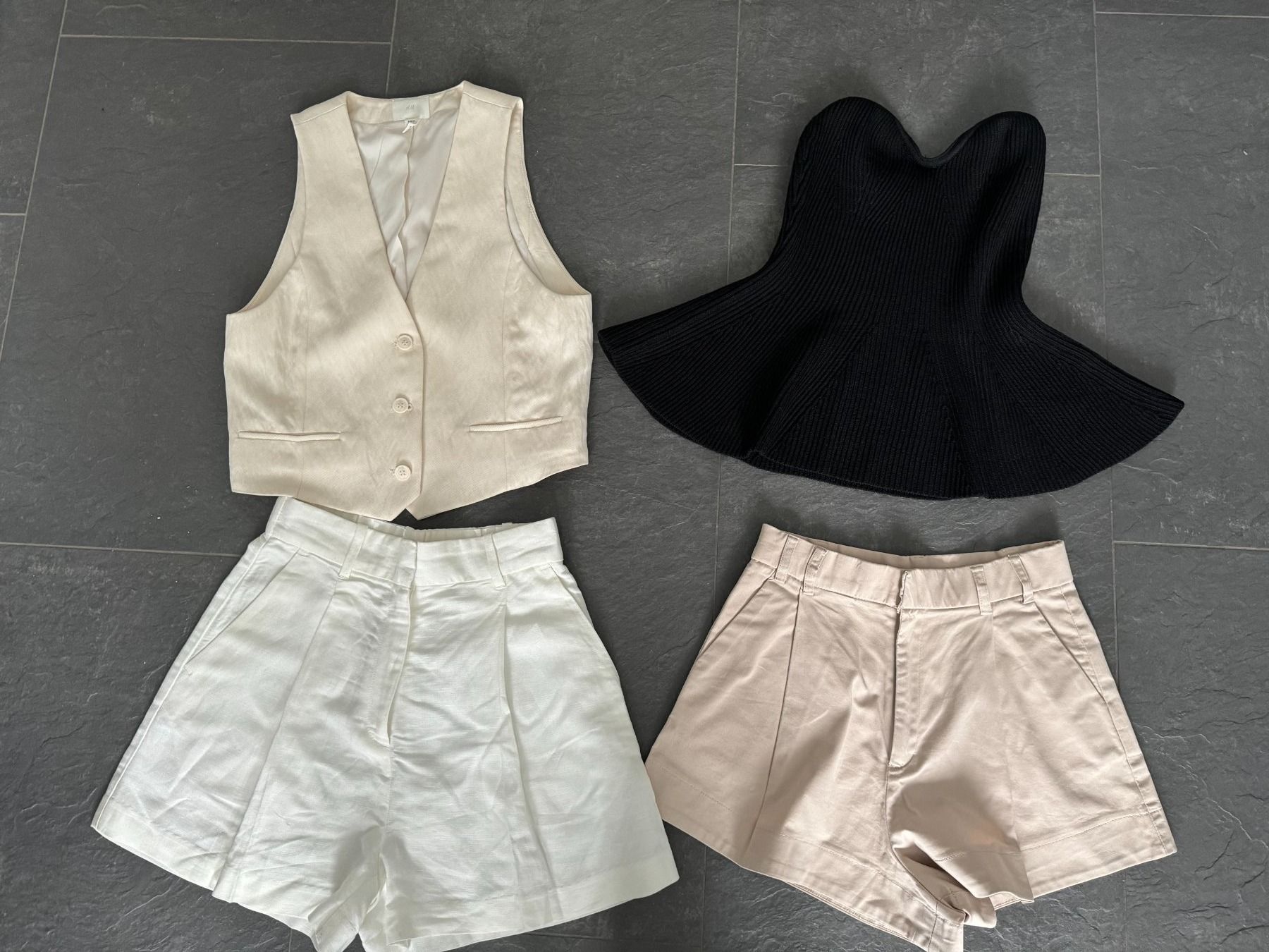 Kleiderpakete: 4 Stk. Damen Kleider Set Gr. 34 – Gebraucht aus Bonstetten von VCLS