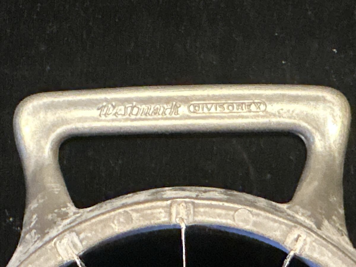 Elettrodomestici da cucina: Westmark Apfelschneider Metall Divisor  – Usato da Zürich venduto da Chaeffeler 3