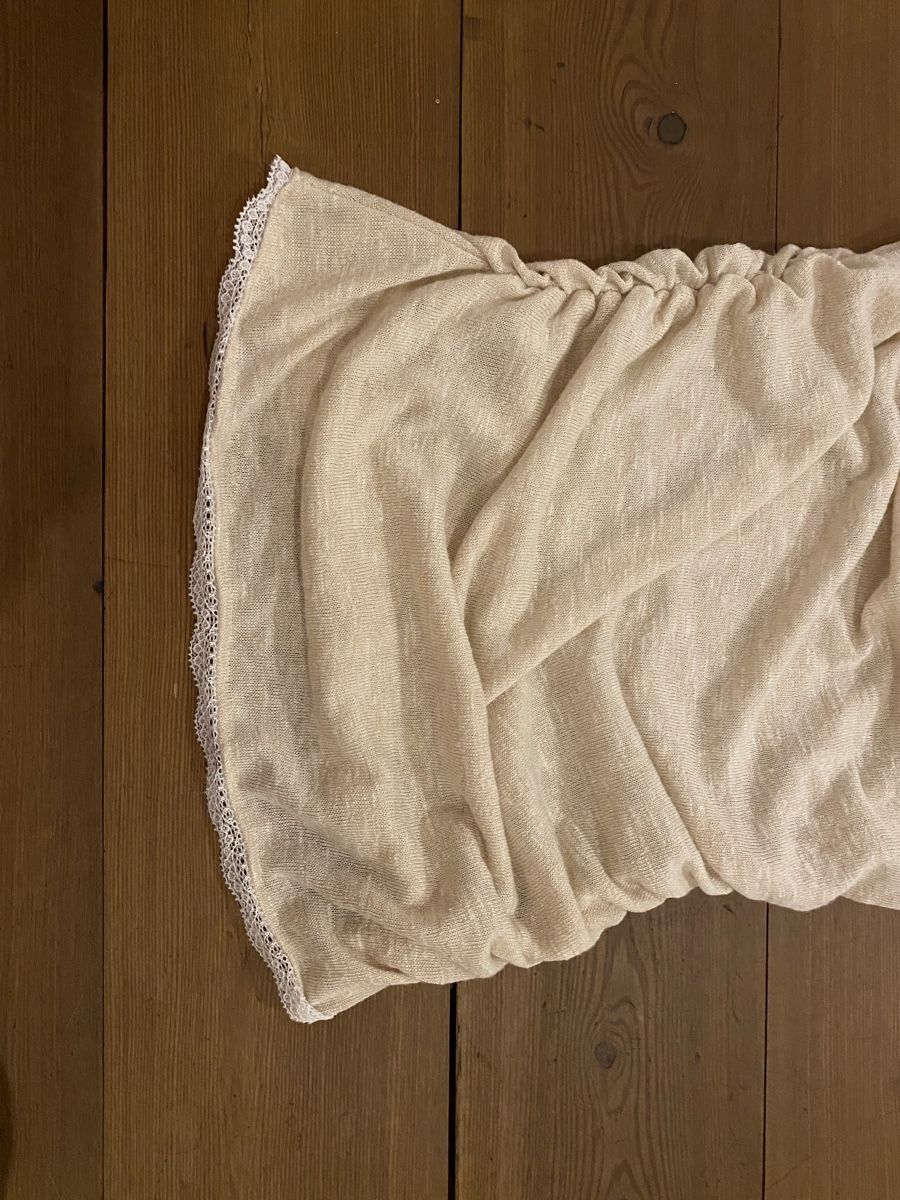T-Shirts: Damen Shirt beige mit Spitze – Neu (gemäss Beschreibung) aus Chur von Pufl 2