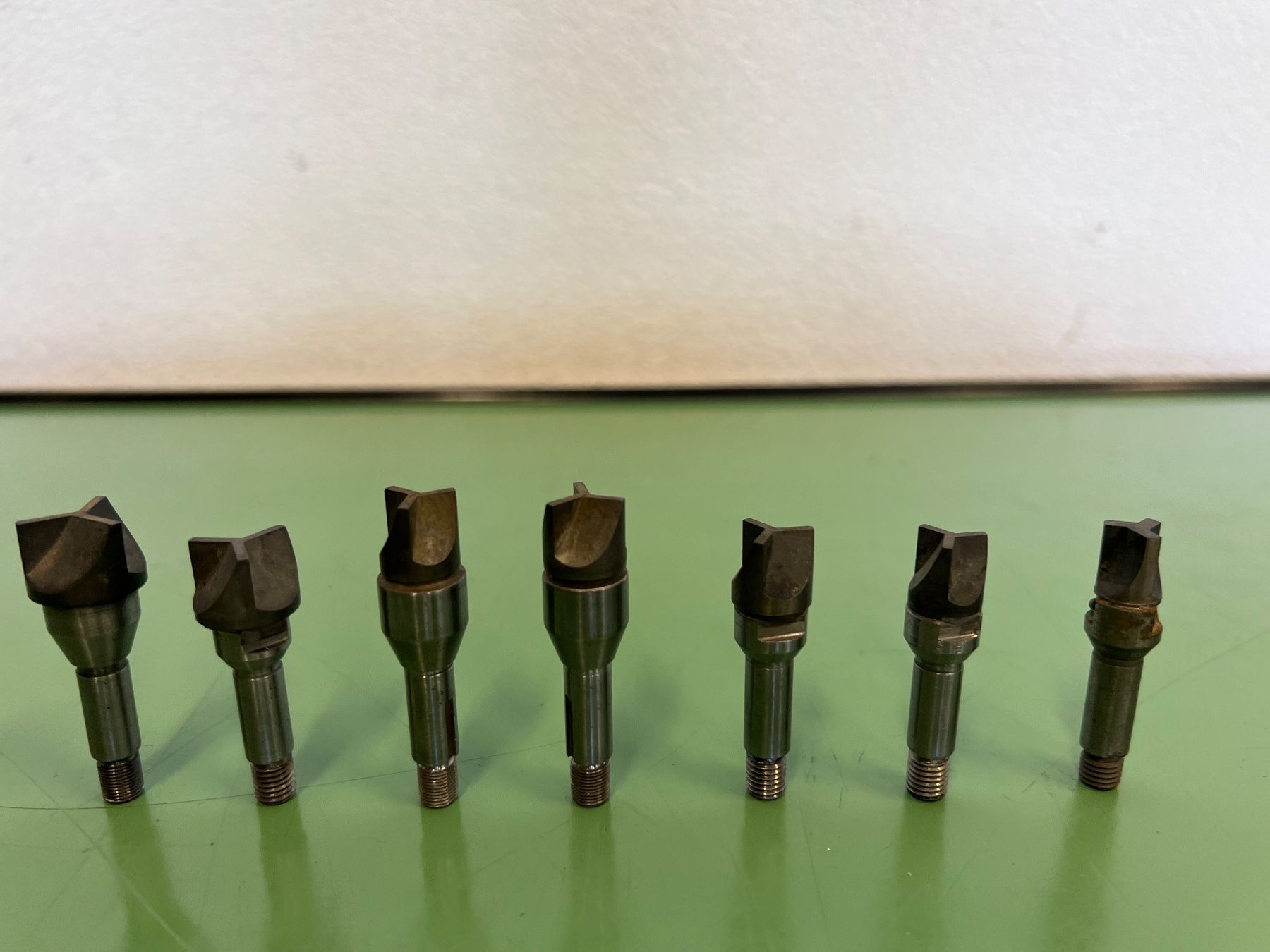 Alle Werkzeuge: Tasseaux portes-outils B8 – Gebraucht aus Aarberg von SNMachines 4
