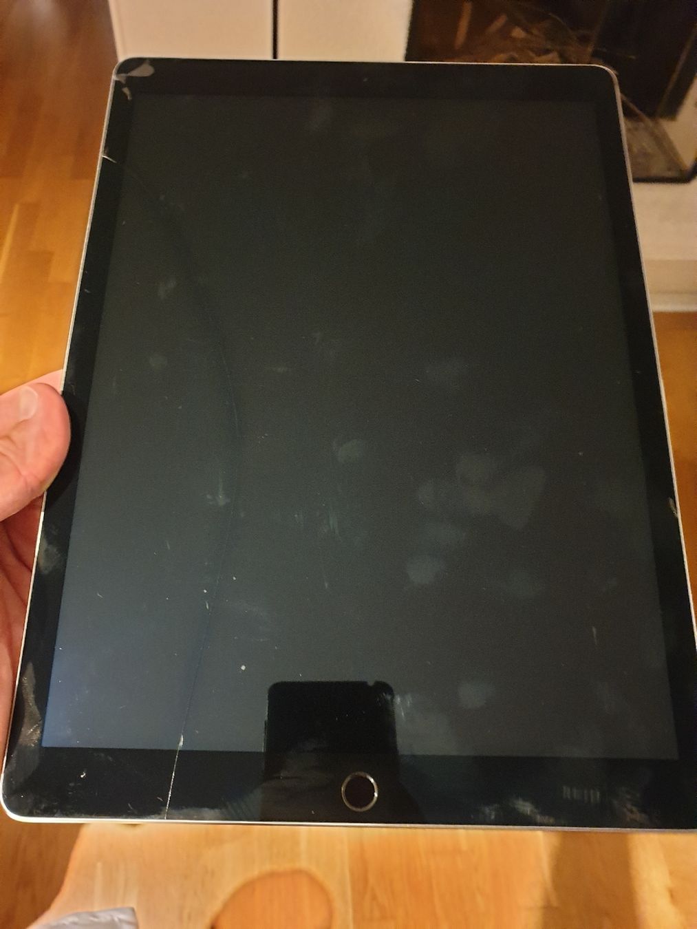 Apple Tablet PC: iPad pro 12.9 zoll 1. Generation A1584 gesperrt – Defekt aus Ittigen von Ziok187 3