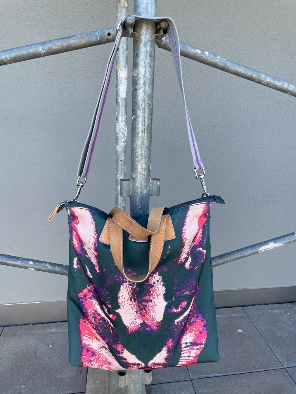 Bree Borse: Bree lässiger Shopper Umhängetasche Tasche – Usato da Turgi venduto da bar_8pdm 2