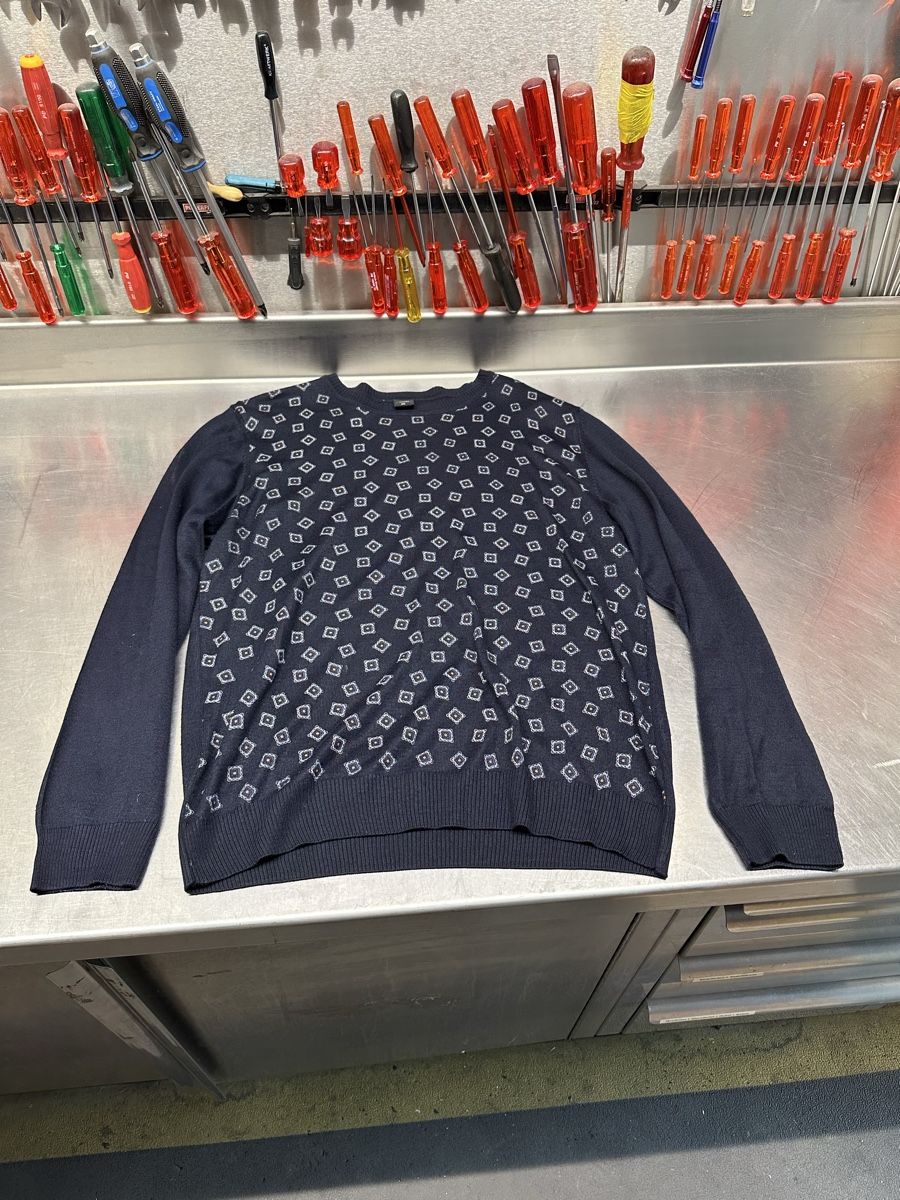 Pullover & Sweatshirts: Herren Pullover Muster Dunkelblau – Gebraucht aus Schwende von weesli