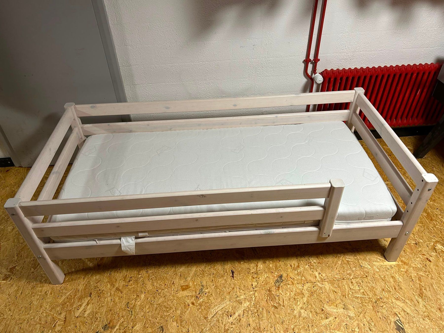 Flexa Letti: Flexa Bett 90x200 – Usato da Möhlin venduto da 1binki