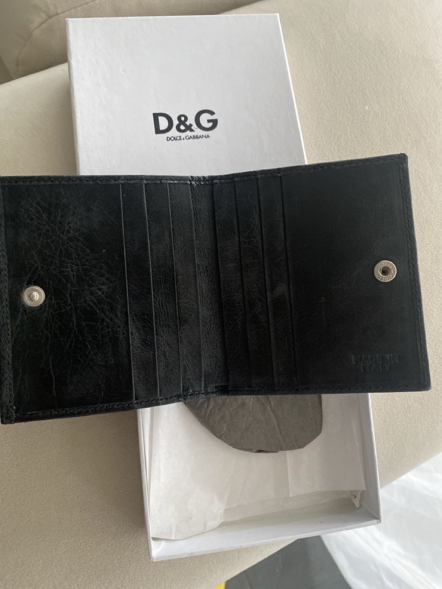 Dolce & Gabbana Brieftaschen: Portefeuille D&G en cuir noir – Neu und originalverpackt aus Grenchen von O.r.i.g. 2
