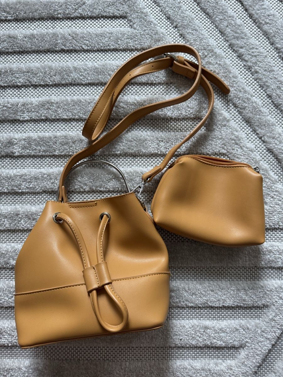 Borse da donna: Handtasche in Beige mit Kosmetiktasche – Usato da Thun venduto da DascheLii