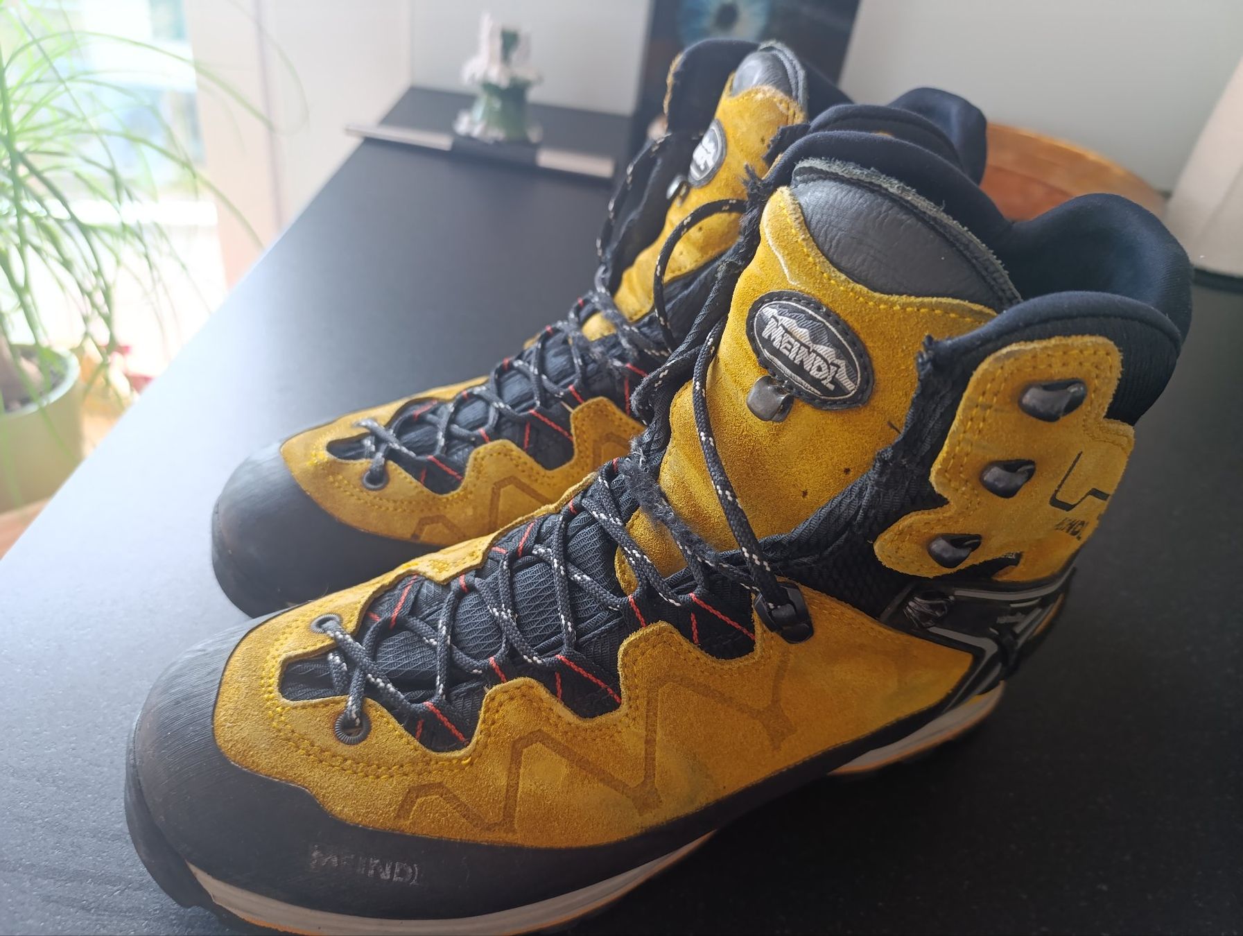 Meindl Herrenschuhe: Wanderschuh Meindl 4634 85 – Gebraucht aus Marly von PiaY 2