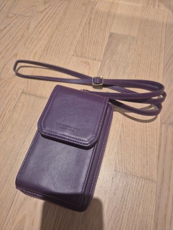 Seidenfelt Wallet on Chain Purple Leather