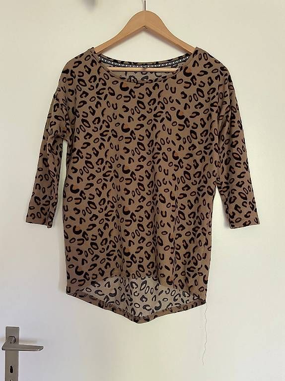 Maglioni & Felpe: Pulli mit Leopardenmuster, 3/4-Ärmel, Gr. S – Usato da Jona venduto da Tr3s
