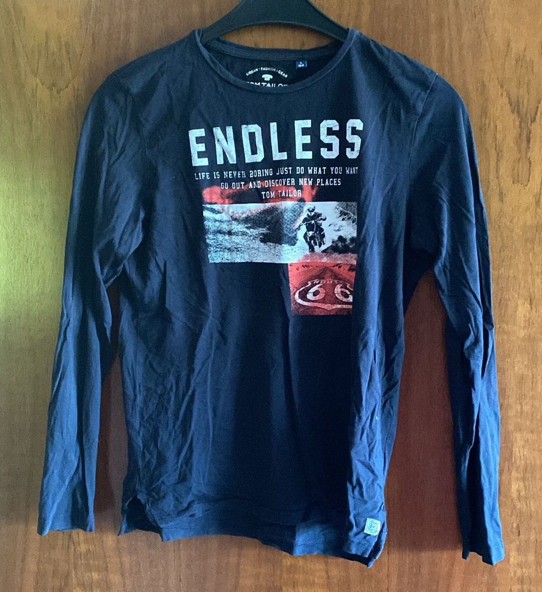 Tom Tailor Camicie, T-shirt & Polo: Gr. 164 blaues Langarm-Shirt "Endless" von Tom Tailor – Usato da Wagenhausen venduto da Svema