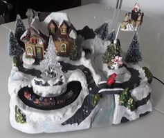 Village de Noël animé et lumineux LED avec train et boîte