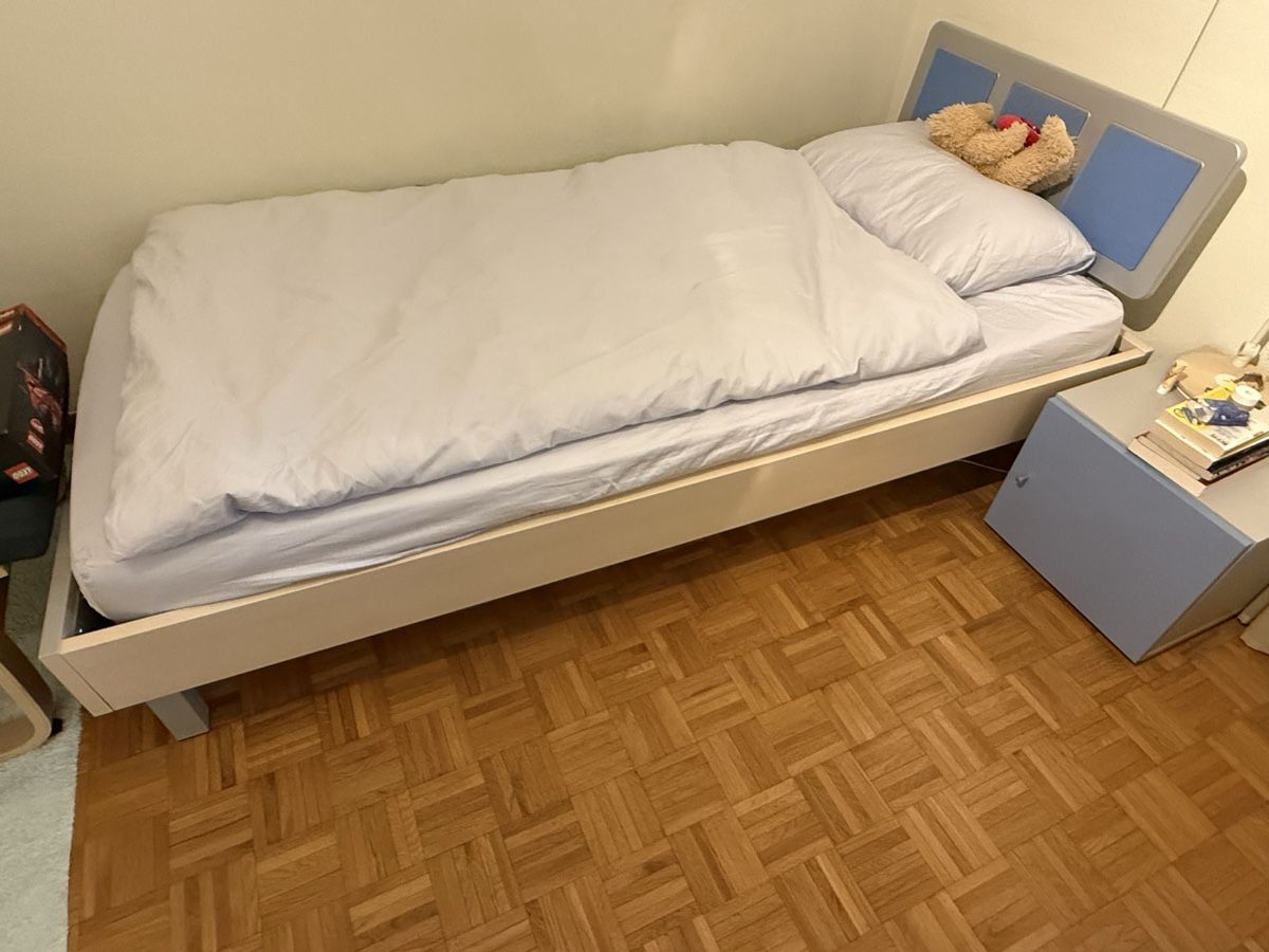 Letti: Cadre de lit URGENT – Usato da Epalinges venduto da LucaVallois