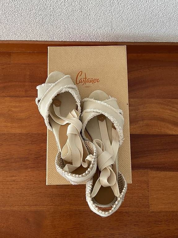 Scarpe da donna: Espadrilles Gr.37 Ivory, zum Binden  – Usato da Buchs ZH venduto da wunderwelt74 1