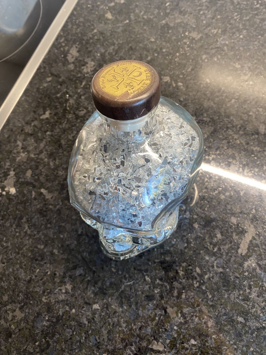 Tutte le decorazioni: Totenkopfglas mit Steine – Usato da Dübendorf venduto da GinaGiulia 7