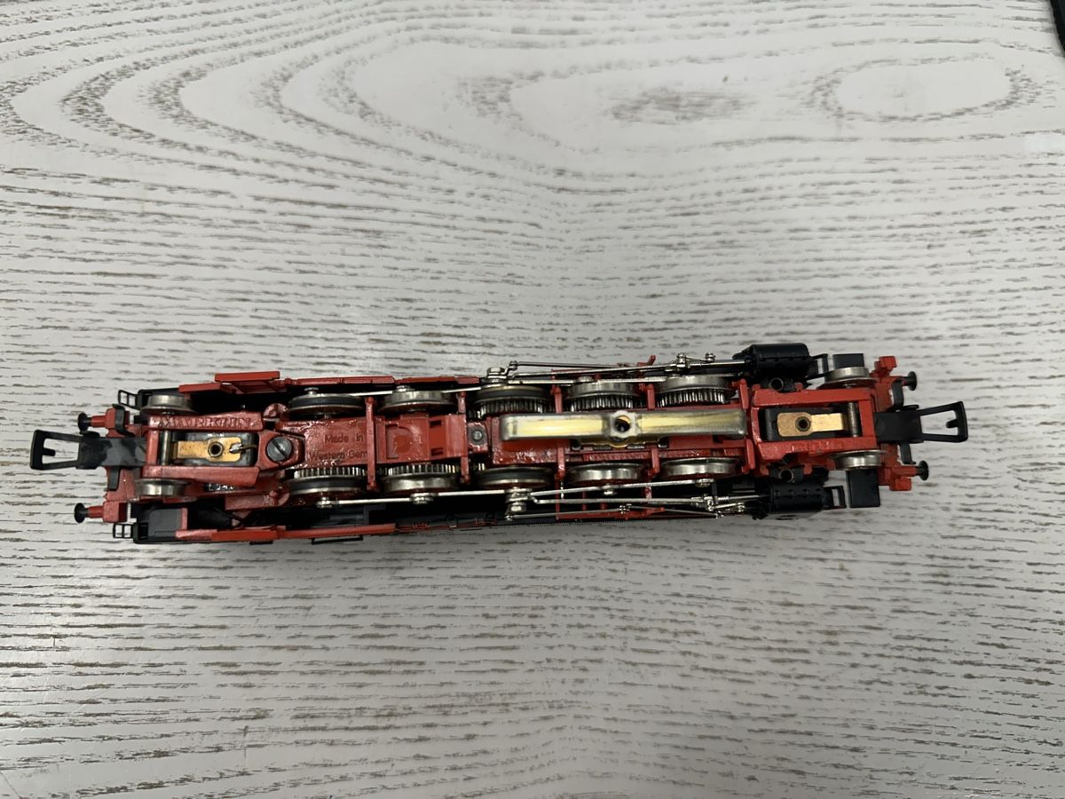 Märklin Modellini di ferrovie: Märklin 3308 DB BR 85 Tenderlok – Usato da Lupsingen venduto da New-Haven 5