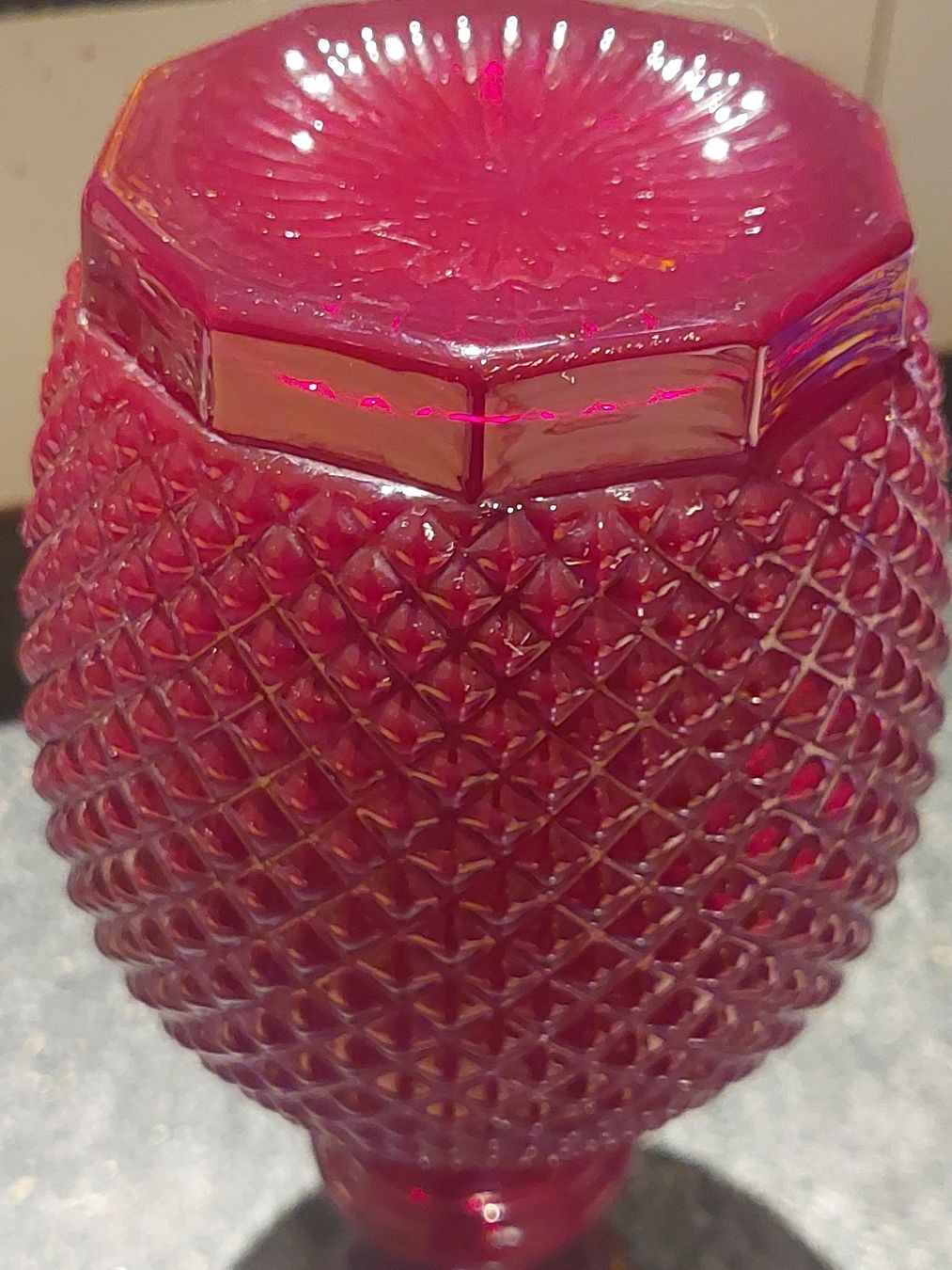Caraffe: Antike granatrote Glas Karaffe – Usato da Hergiswil NW venduto da maiette-23.N 3