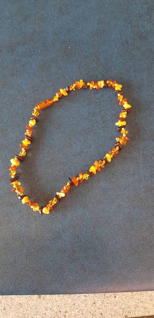 Catenine: Bernsteinkette Steckverschluss 35cm – Usato da Jona venduto da Glareola