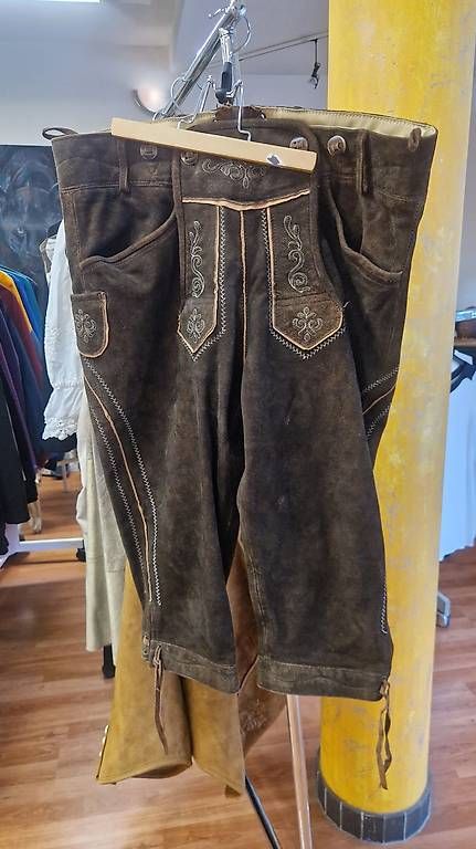 Hosen: Lederhose – Gebraucht aus Biglen von adrian017 1