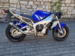 Yamaha R1 RN04