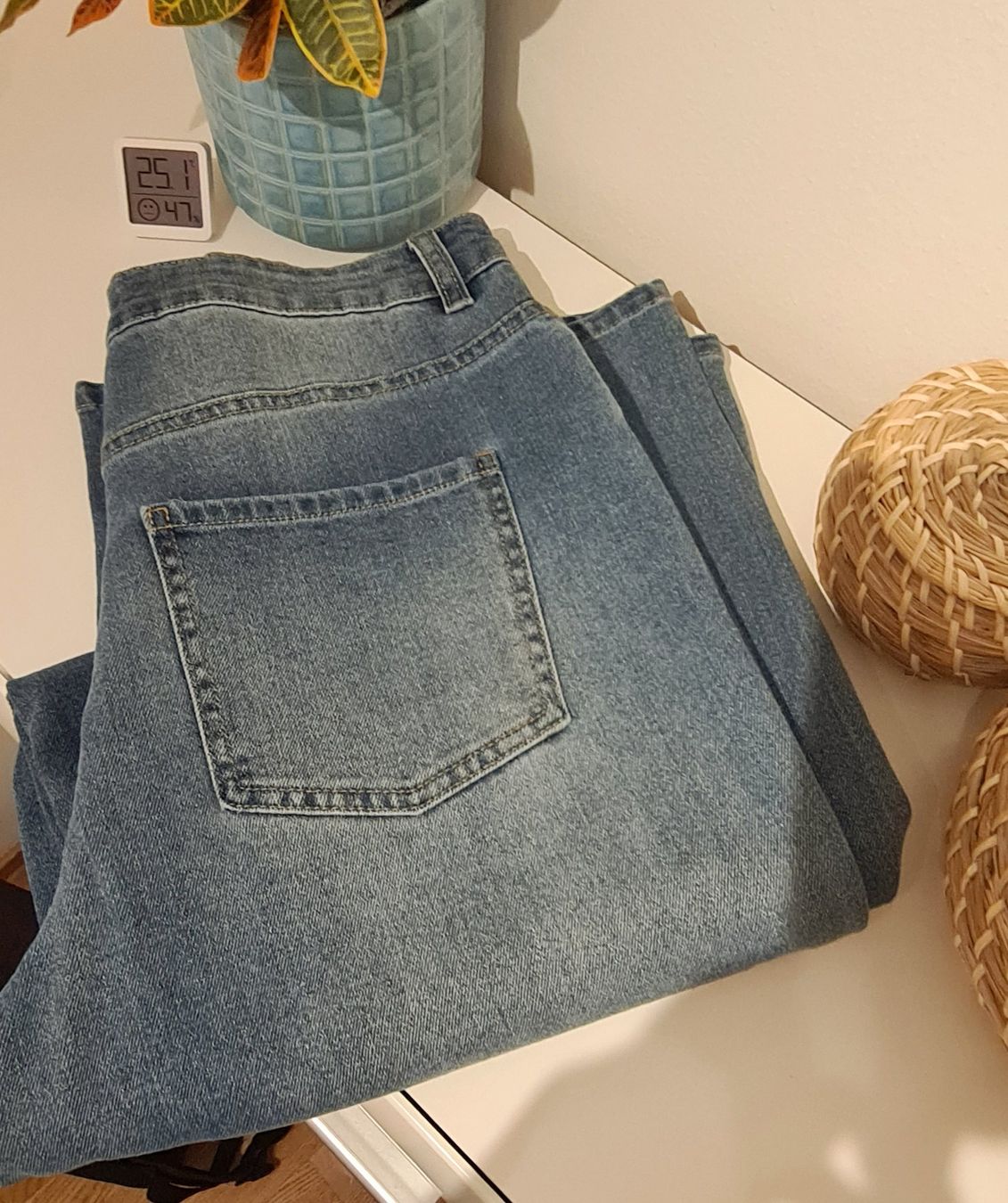 Jeans: Weite Jeans, hellblau, Grösse 40, – Nuovo (secondo la descrizione) da Zürich venduto da Aya28 1