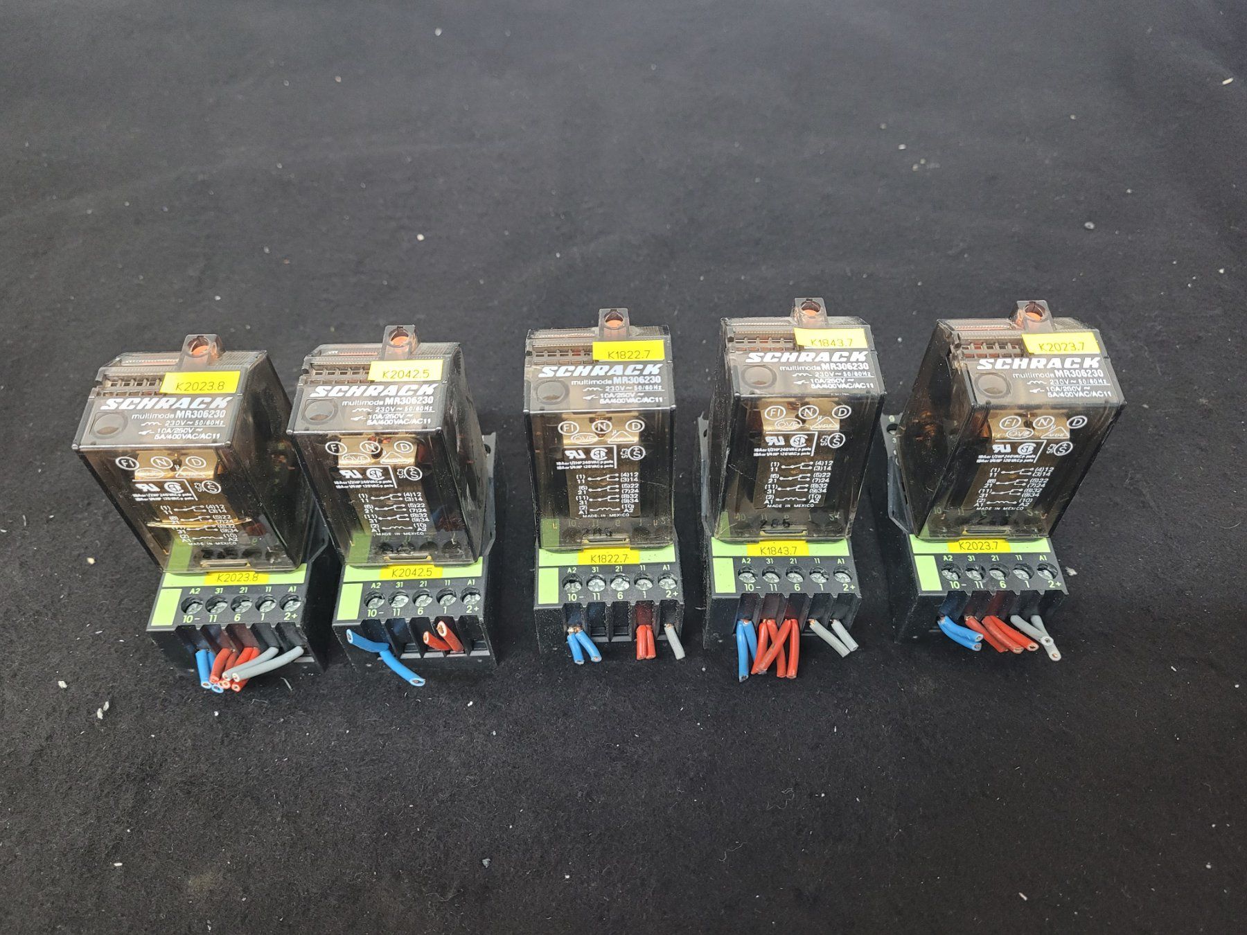 Elektronikbauteile: 5 Stück Schrack Relais - MR306230 - 230V – Gebraucht aus Vitznau von Night-Fire