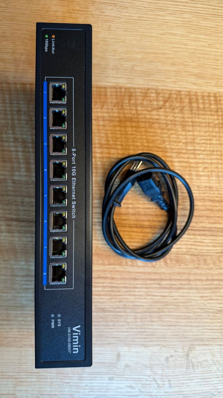 Hubs & Switches: 8Port 10GB Ethernet Switch Unmanaged – D'occasion à Olten par Diogenes1 1