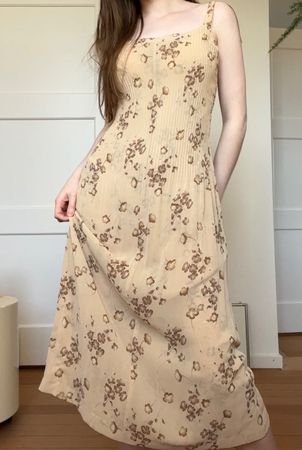 Kleid Blumen Beige 🤍