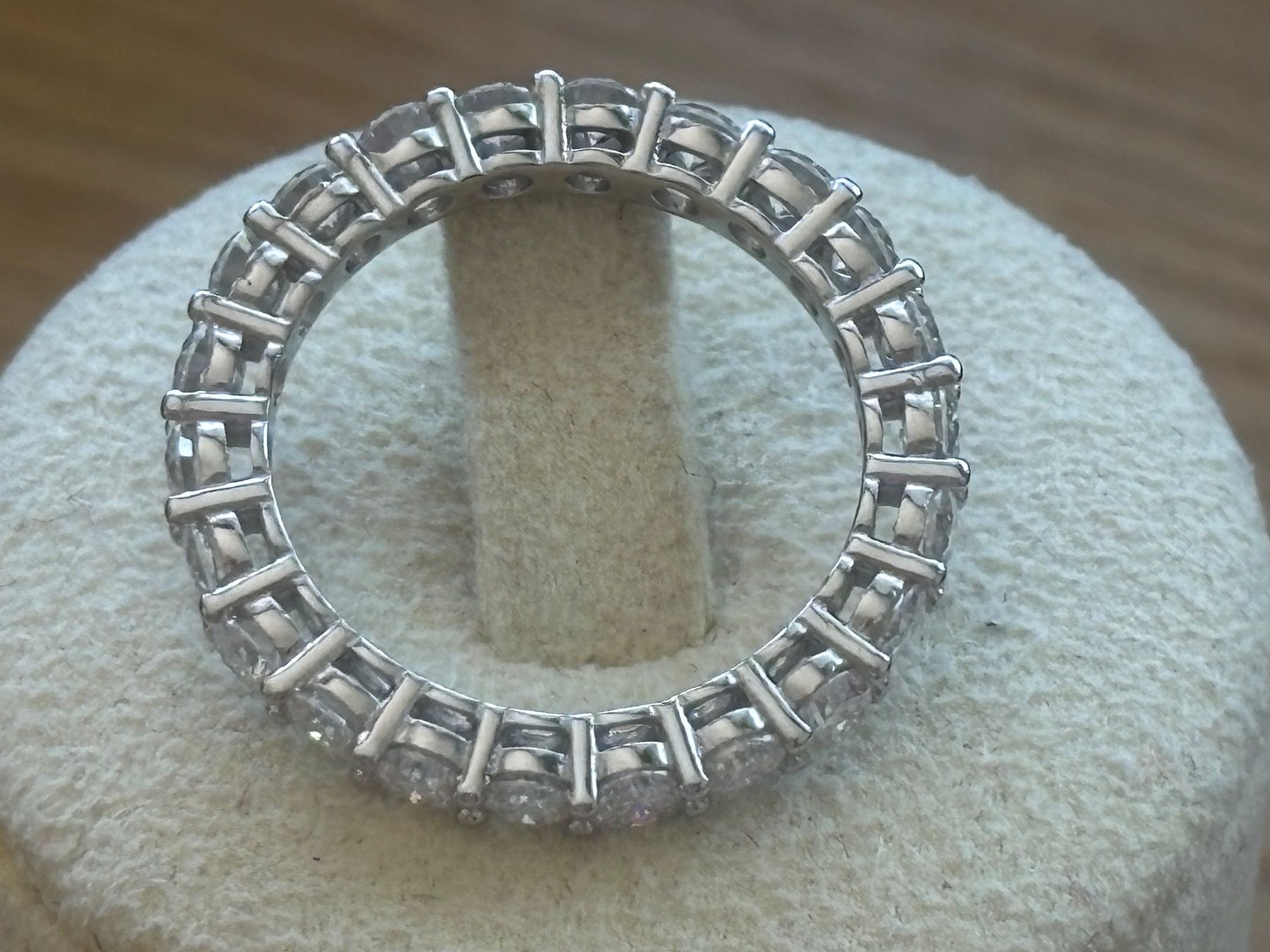 Anelli: Luxus Elegante Gr: 18/8 Ring Memoire Zirkonia Farbe Silber – Nuovo (secondo la descrizione) da Biel-Bienne venduto da Roserosse13 3