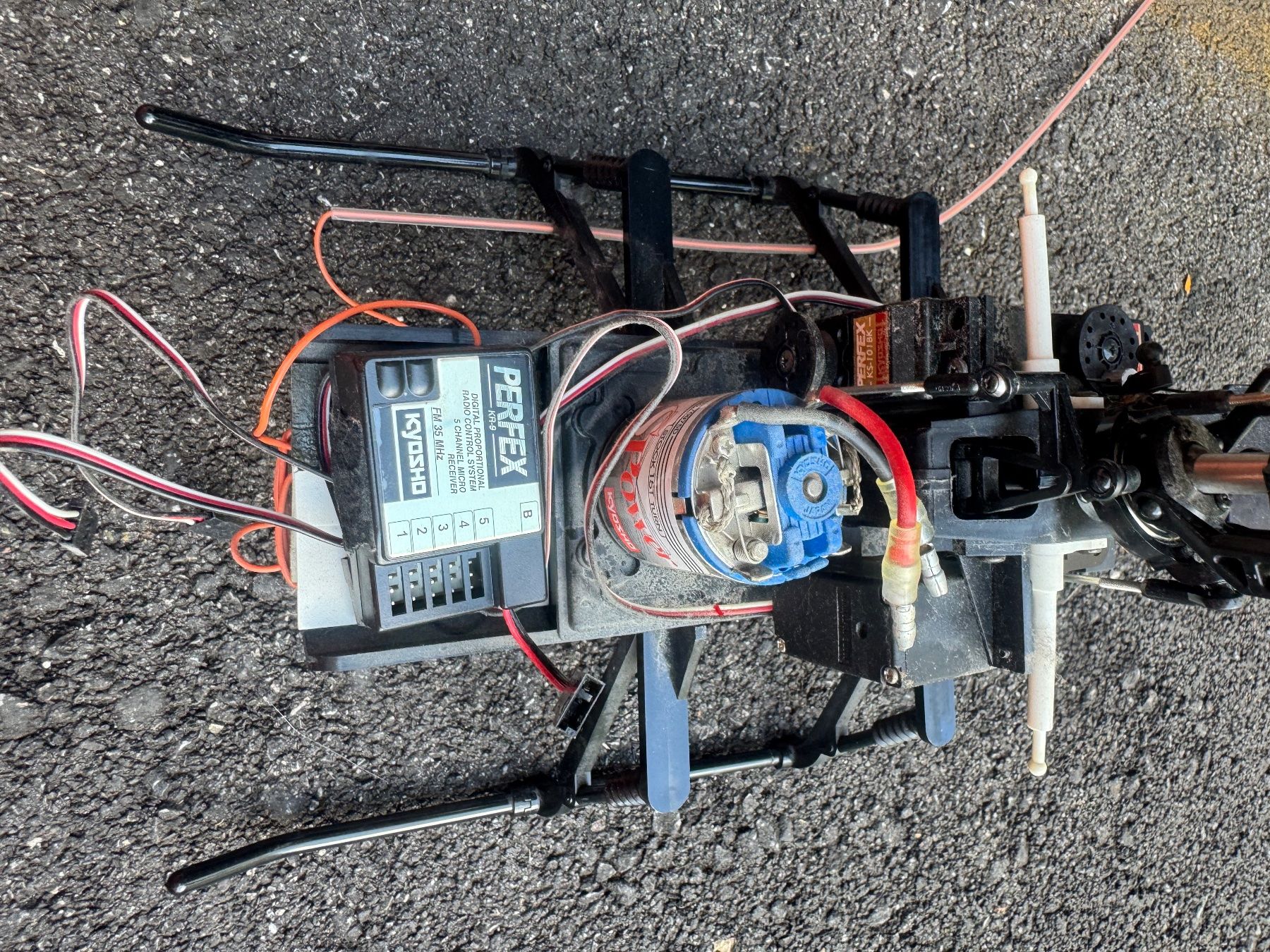 Modellbausätze & Standmodelle: Elicottero radiocomandato – Neu (gemäss Beschreibung) aus Broglio von lory00 1