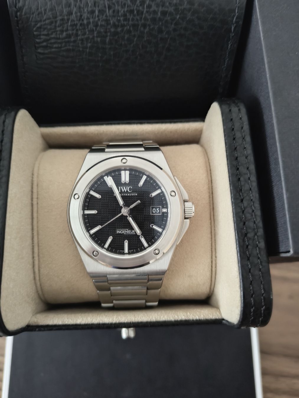 IWC Uhren: IWC Ingenieur Ref IW328901 Fullset – Gebraucht aus Zürich von Bestseller06 3