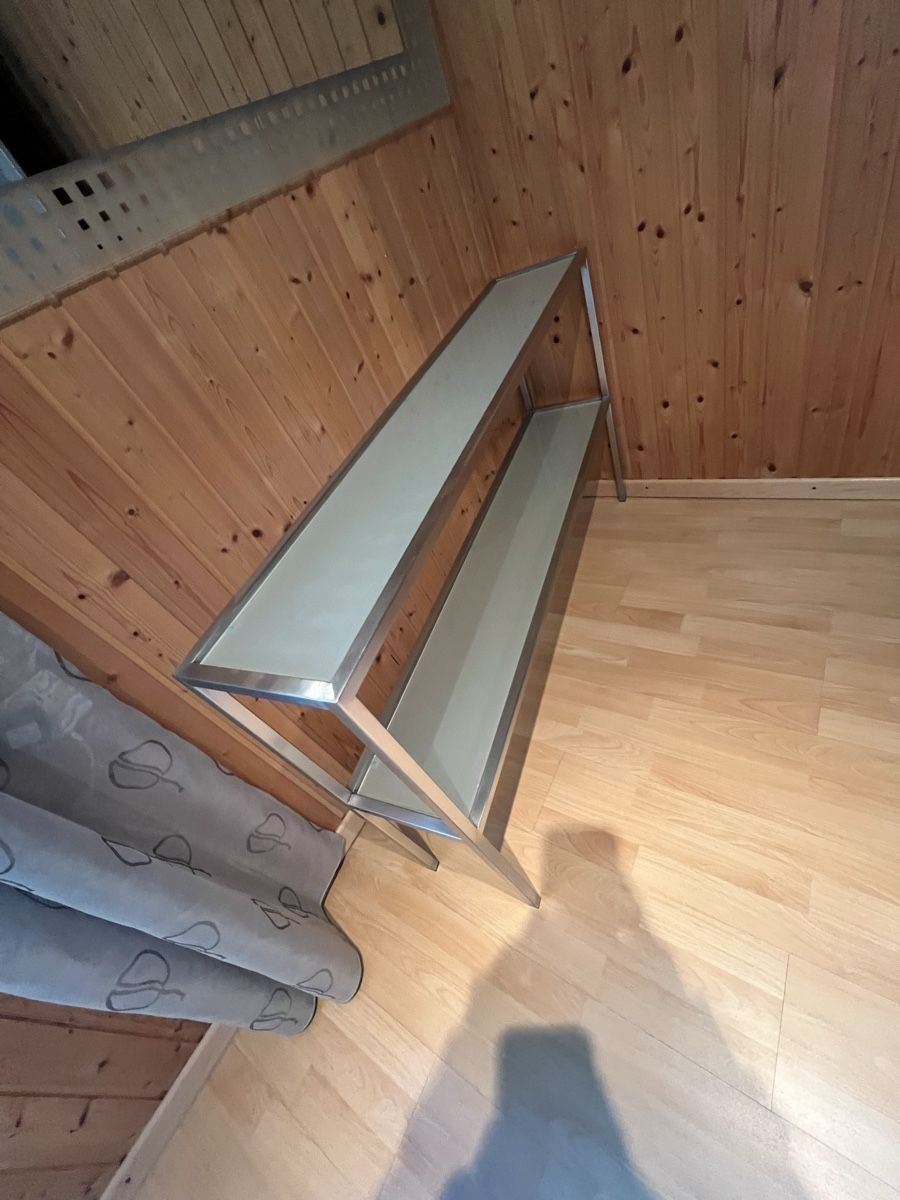 Scaffali: Schmales handgefertigtes Regal – Usato da Pratteln venduto da Luxus.Fee