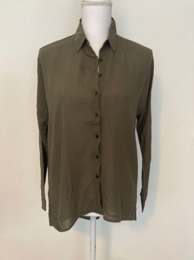 Zara Blusen: Bluse XS Zara – Gebraucht aus Küssnacht am Rigi von Anacerna