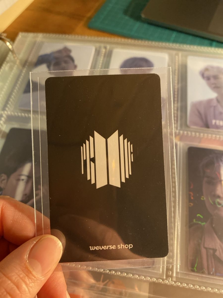 Carte collezionabili: BTS Proof Suga Weverse pob – Nuovo (secondo la descrizione) da Pieterlen venduto da Mondbuchzauber_rkive 1
