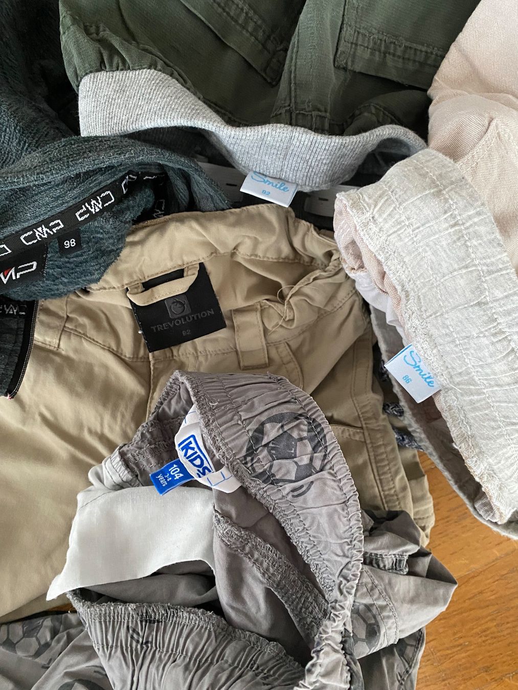 Kleiderpakete & -sets: Kleiderpaket Gr 86-114 Top Zustand – Gebraucht aus Wädenswil von PeterWaedi 4
