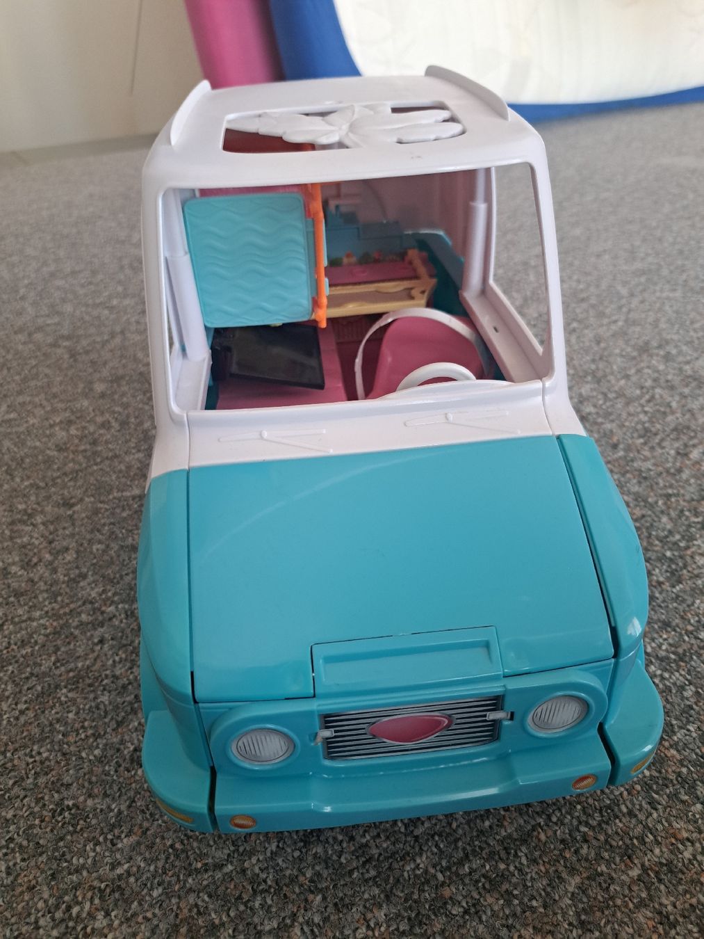 Spielzeuge: Barbie Bus mit Welpen / Hunde – Gebraucht aus Henggart von andreita 3