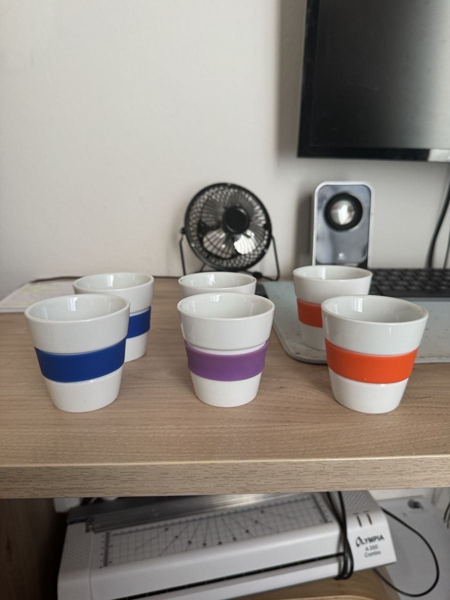 Tasses: Set 6 tazze con bordi colorati – Neuf (Voir description) à Viganello par BlackPanda0003