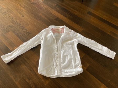 Weisses Hemd scotch and soda 10 j./140