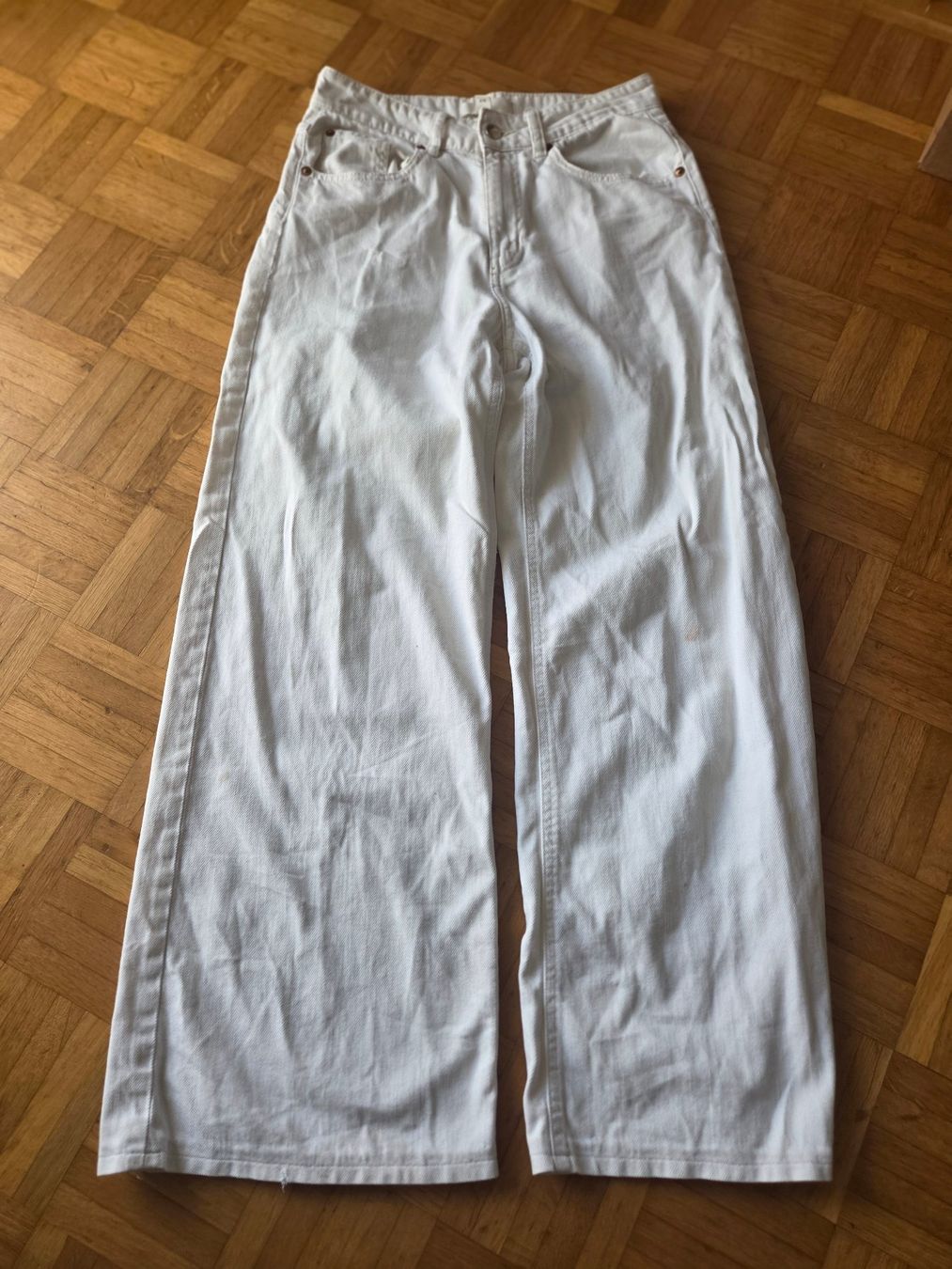 Pantaloni: 4 paar Hosen Gr. 36 – Usato da Basel venduto da grandfamily 2