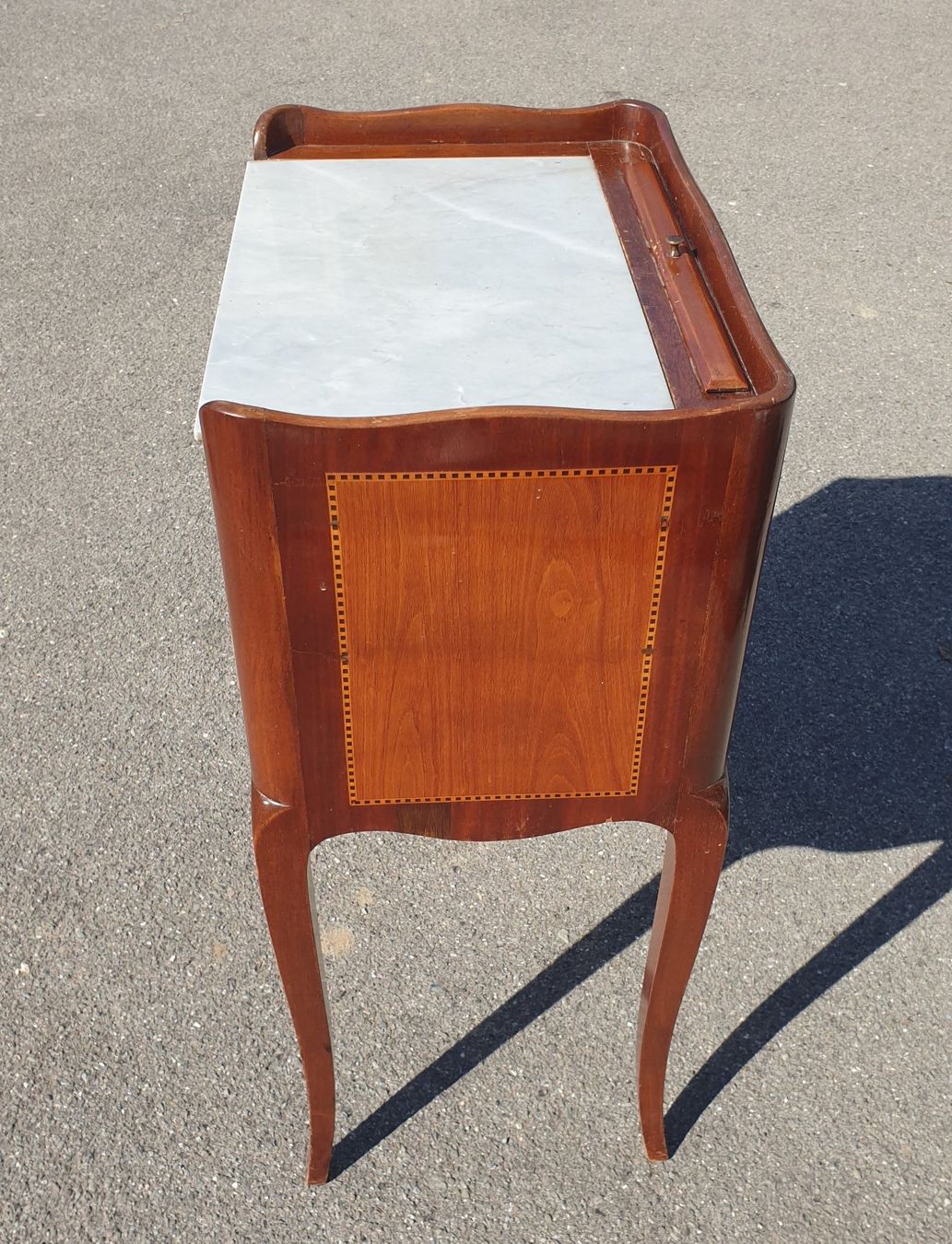 Tavoli da trucco: Petite coiffeuse / chevet style Louis XV – Usato da Lausanne venduto da eamescharly 4