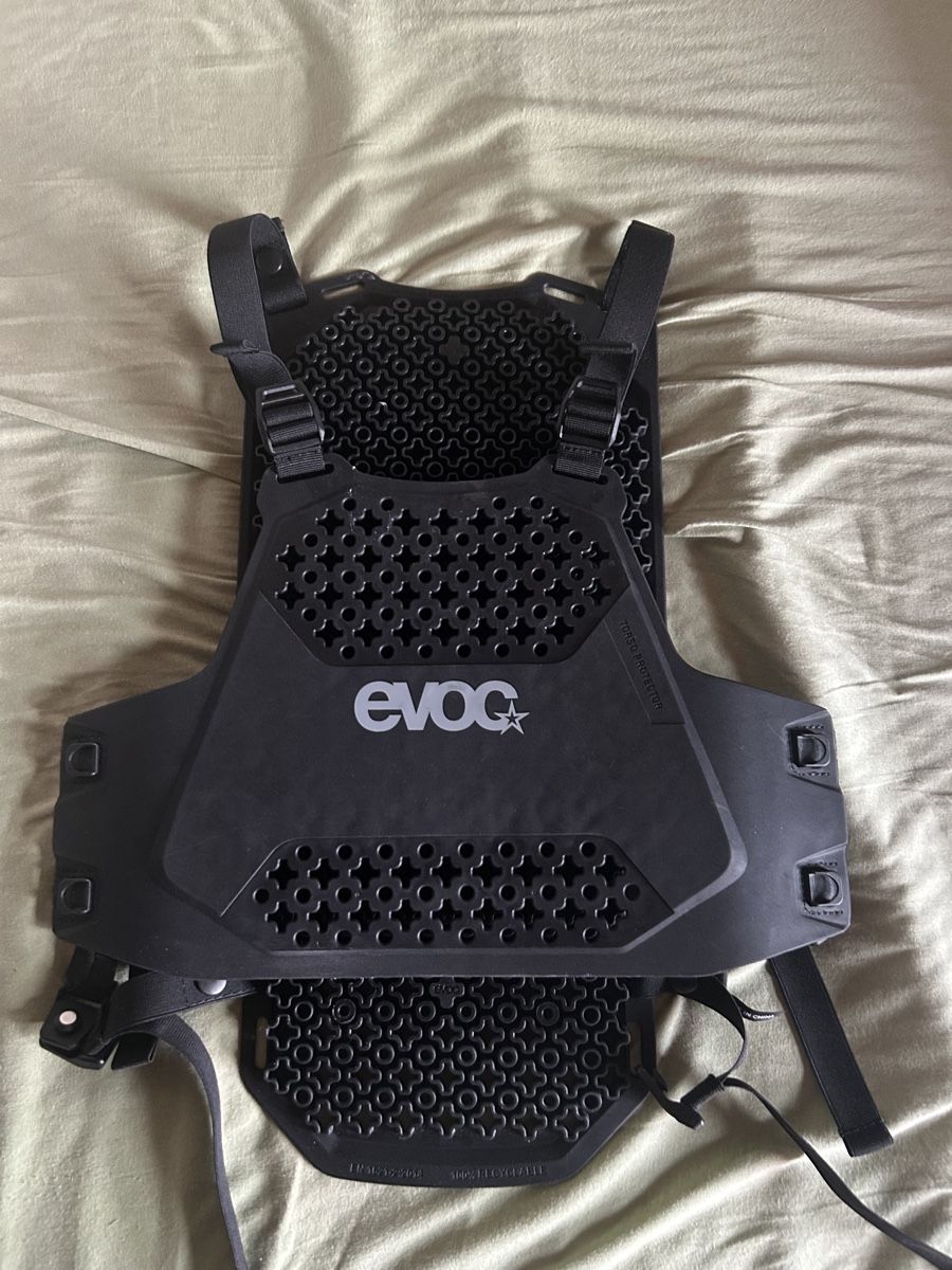Evoc Protections: Evoc Torso Protector – Neuf (Voir description) à Freienbach par Juli4bro